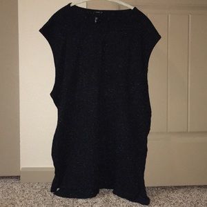 Men’s cut off style tank top